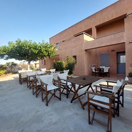 Petradi Aparthotel Livadi  Ngoại thất bức ảnh
