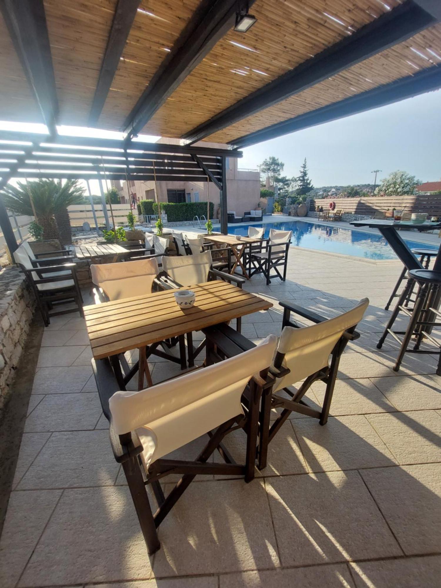 Petradi Aparthotel Livadi  Ngoại thất bức ảnh