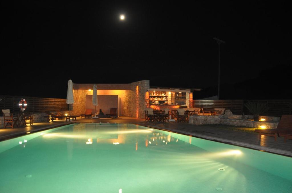 Petradi Aparthotel Livadi  Ngoại thất bức ảnh